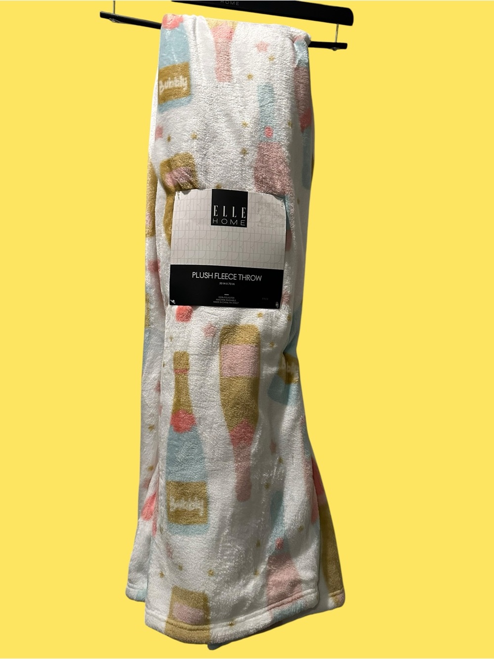 Elle Home Plush Fleece super soft throw in White with pastel champagne